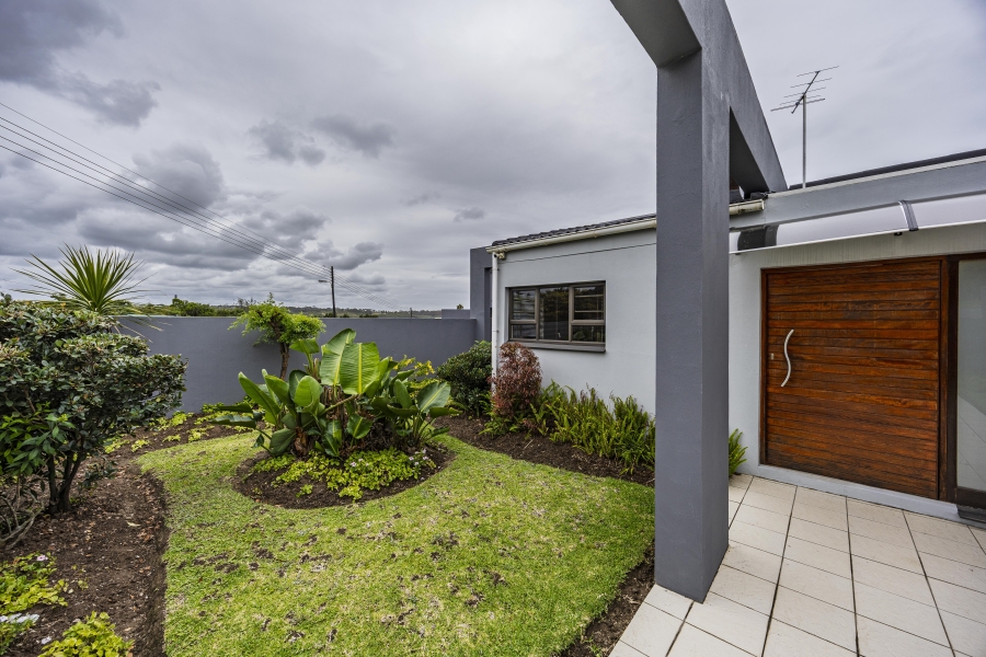 3 Bedroom Property for Sale in Beacon Bay Eastern Cape